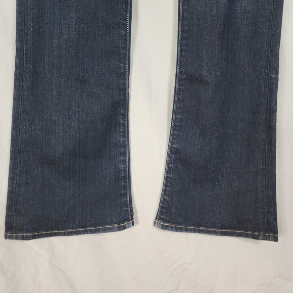 LUCKY BRAND Size 6 CATE BOOT Dark Blue Distressed Denim Boot Cut Jeans - Picture 7 of 13